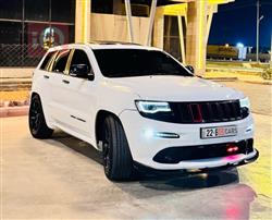 جیپ گراند شیرۆکی